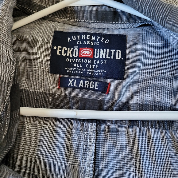 Ecko unlimited Men's short sleeve button down shirt - Picture 3 of 7